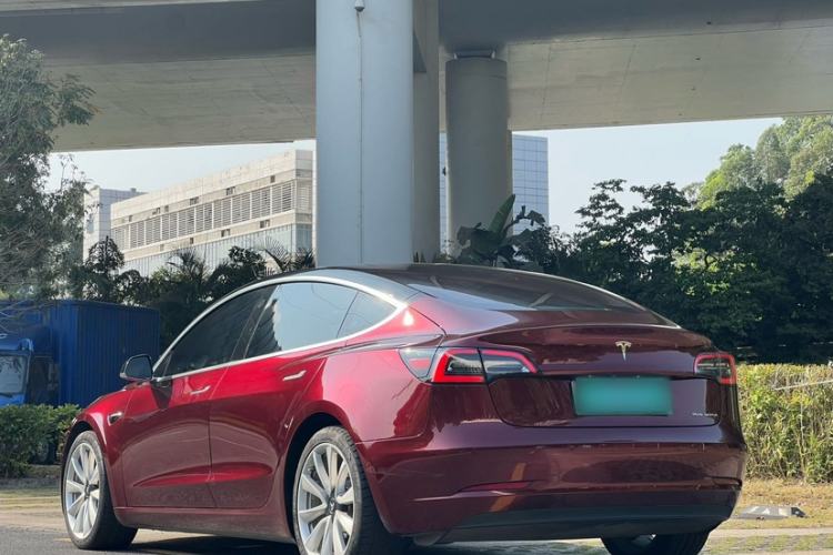 Used Tesla Model 3 2019 Long-Range All-Wheel-Drive Version
