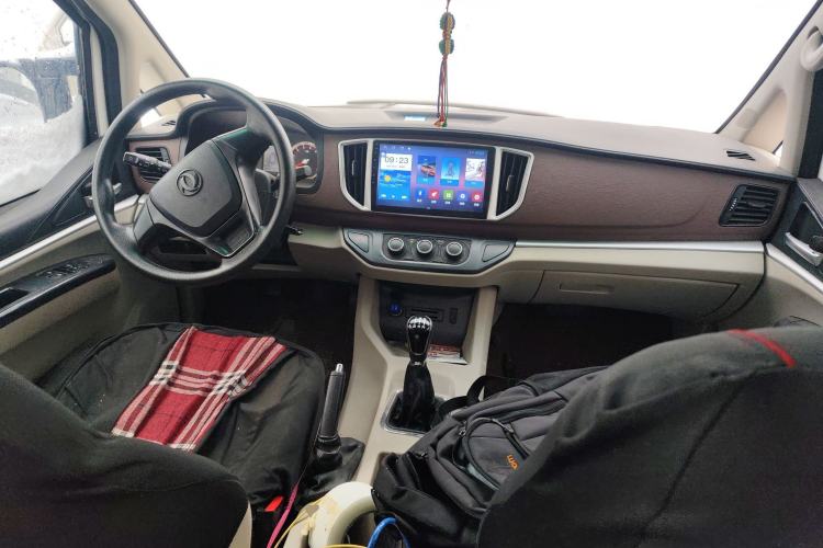 Used FORTHING Lingzhi 2019 Facelifted M5L 1.6L 7-Seater Base Model China VI Standard
