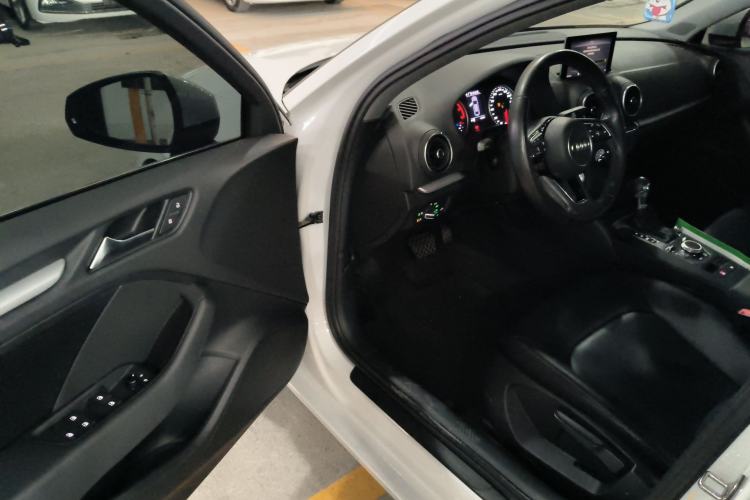 Used Audi A3 2019 Limousine 35 TFSI Ambition China V