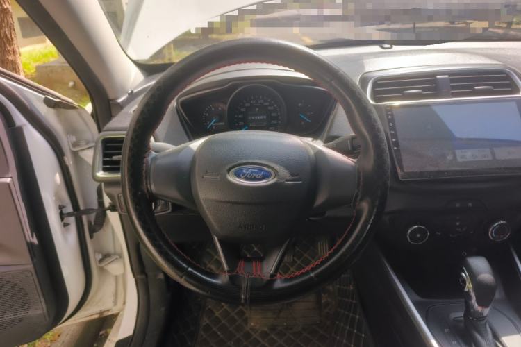 Used Ford Escort 2019 Revised 1.5L Automatic ZhiXiang Version (Tire Pressure Monitoring) China VI Standard Steering Wheel