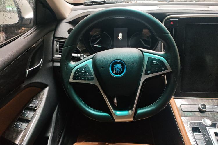 Used BYD Qin New Energy 2017 1.5T Luxury Model
