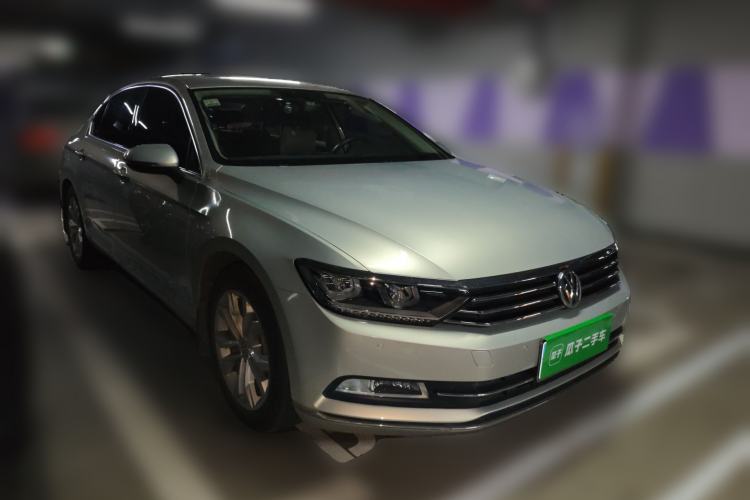 Used Volkswagen Magotan 2018 Facelift 330TSI DSG Luxury Model