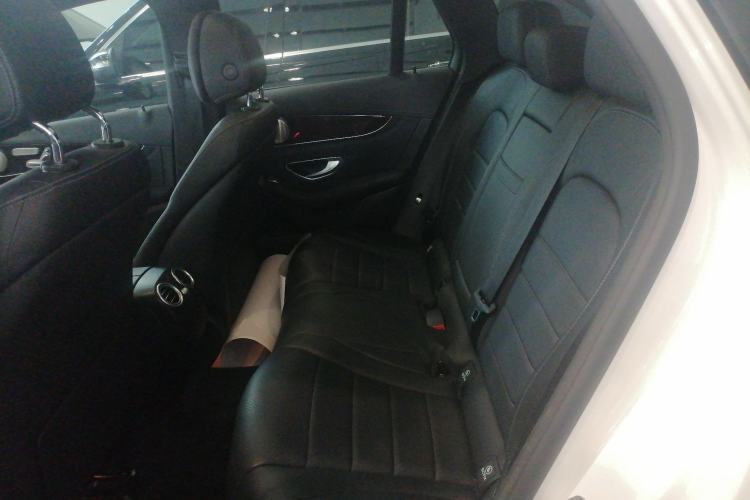 Used Mercedes-Benz GLC 2017 GLC 260 4MATIC Luxury Model
