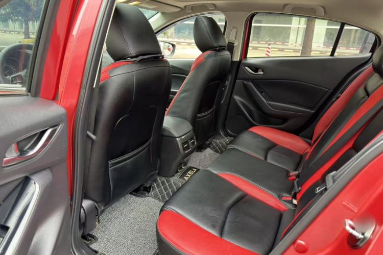 Used Mazda Mazda 3 Axela 2017 Sedan 1.5L Automatic Luxury Model Emission Standard China V
