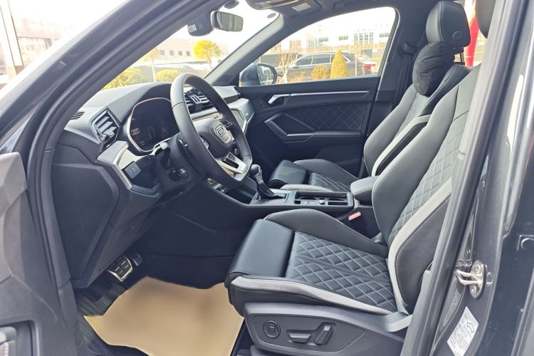 Used Audi Q3 2024 35 TFSI Fashion Dynamic Edition