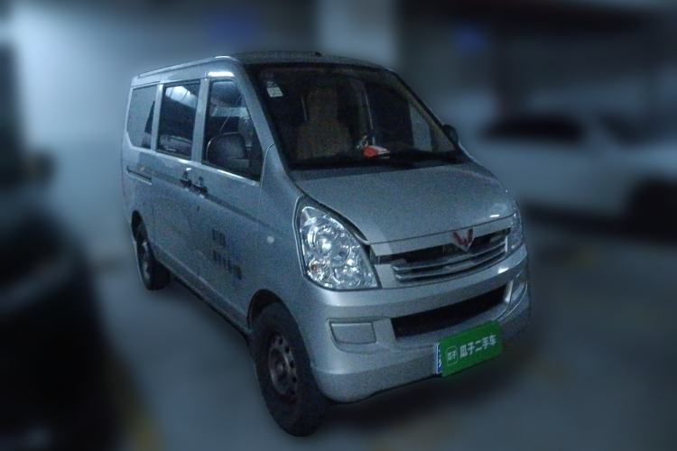 Used Wuling Rongguang S 2021 1.2L Base Model 5-Seater LSI Front Right 45 Deg