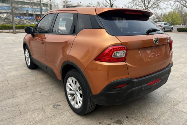 Used Brilliance V3 2016 1.5L Automatic Comfort Model Exterior 5