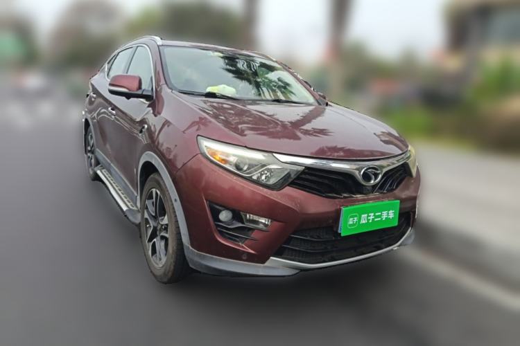 Used Soueast DX7 2015 1.5T Automatic Prestige Model Front Right 45 Deg