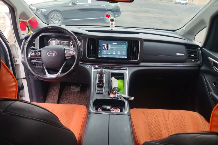 Used GAC Trumpchi M8 2021 Lingxiu Series 390T Deluxe Edition Center Console