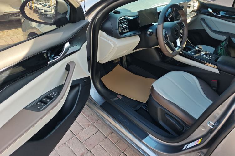 Used BYD Qin PLUS 2024 HONOR Edition DM-i 55KM Leading Model