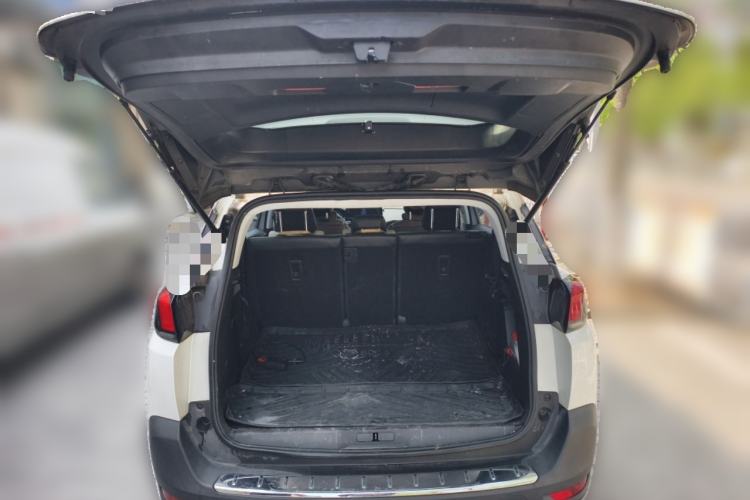 Used Peugeot 5008 2017 380THP 7-Seater Elite Edition