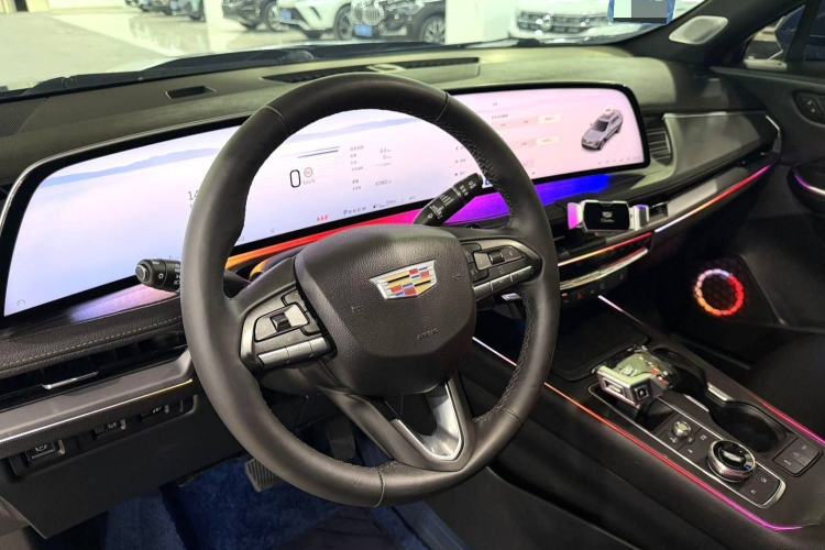 Used Cadillac XT4 2024 28T Two-Wheel-Drive Luxury Version Steering Wheel