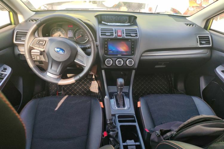 Used Subaru XV 2015 2.0i Special Edition Sport Model Center Console