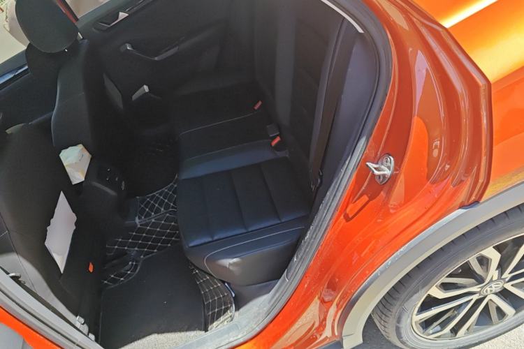 Used Volkswagen T-ROC 2019 280TSI DSG Two-Wheel Drive Comfort Version China VI Standard
