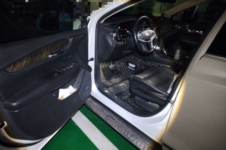 Used Cadillac XT5 2016 25T Luxury Model