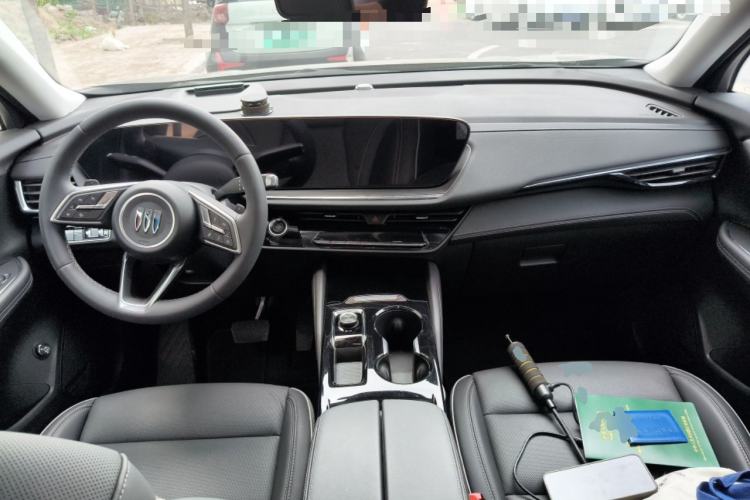 Used Buick Envision 2025 Encore Plus 28T Two-Wheel-Drive Platinum Edition