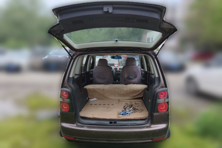 Used Volkswagen Touran 2013 1.4T DSG Comfort Edition 5-Seater Trunk