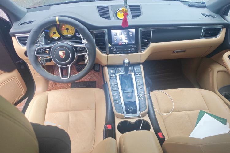 Used Porsche Macan 2016 Macan 2.0T Center Console