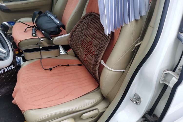 Used Haval H6 2011 2.0L Manual Two-Wheel Drive Elite Version