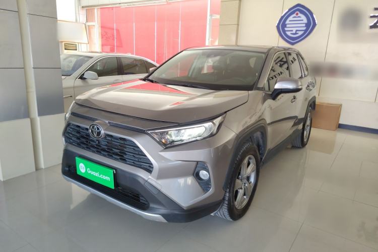 Used Toyota RAV4 2021 2.0L CVT Two-Wheel Drive Fashion PLUS Edition
