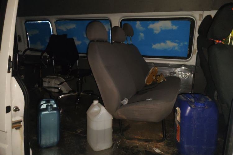 Used JMC Transit 2017 2.8T Commercial Version Long Wheelbase Mid-Roof 6/7/8-Seater JX493 Left Rear Seat