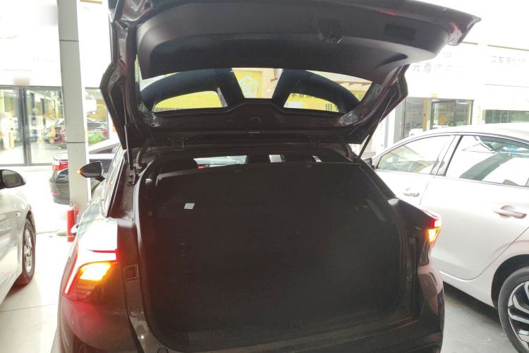 Used MG 4 EV 2023 415 km Range Sea-Faring Champion Edition Trunk