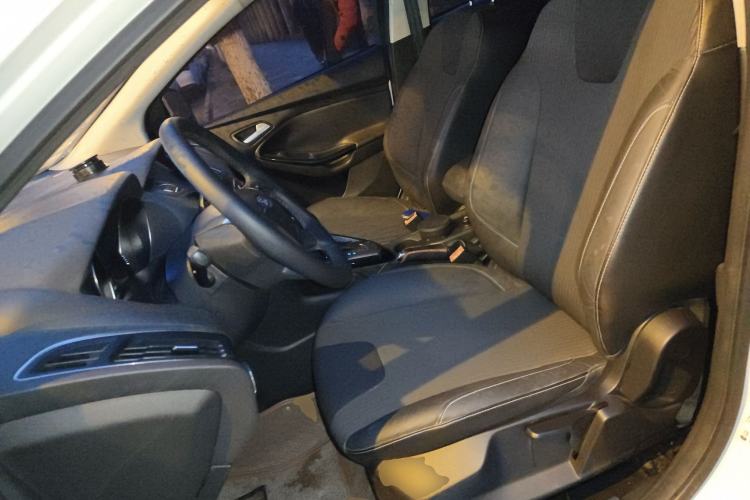 Used Ford Focus 2012 Sedan 1.6L Automatic Fashion Edition