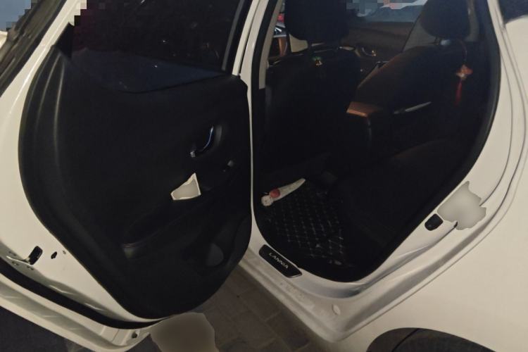 Used Nissan Lannia 2019 1.6L CVT Smart Connect Smart Cool Version China VI Standard Left Rear Seat