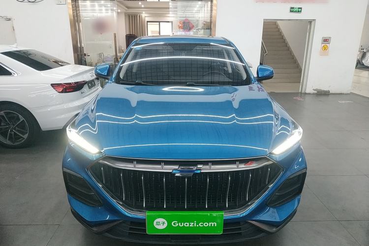 Used CHANGAN OSHAN X5 2021 1.5T DCT Prestige Edition Front