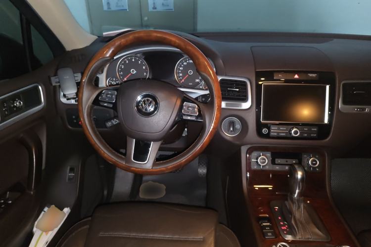 Used Volkswagen Touareg 2011 3.0 TSI Comfort Version