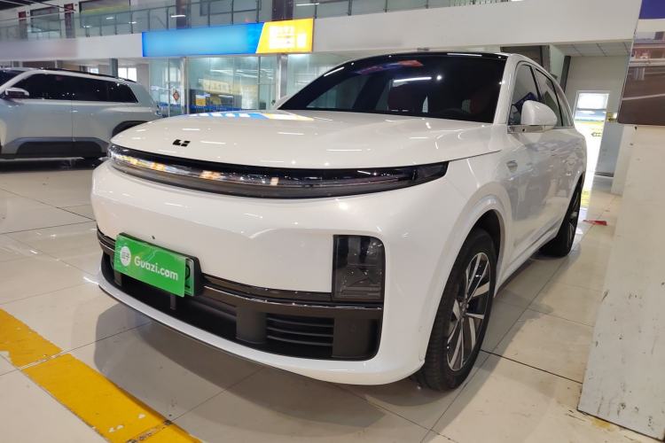 Used Li Auto L7 2023 Air model
