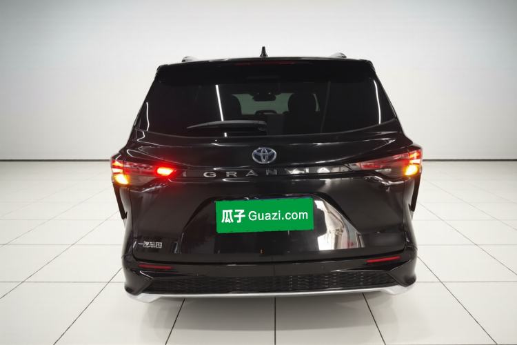 Used Toyota Granvia 2023 2.5L Hybrid Prestige PLUS Edition
