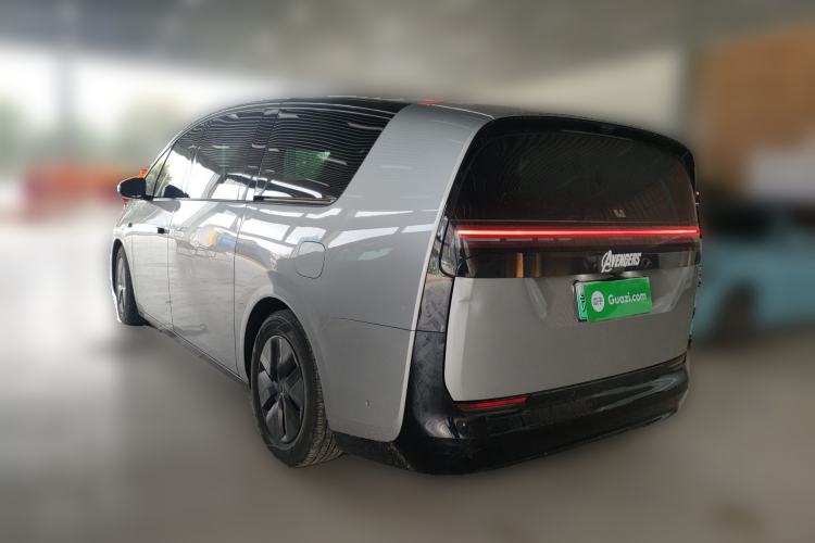 Used Li Auto MEGA 2024 Ultra Model

