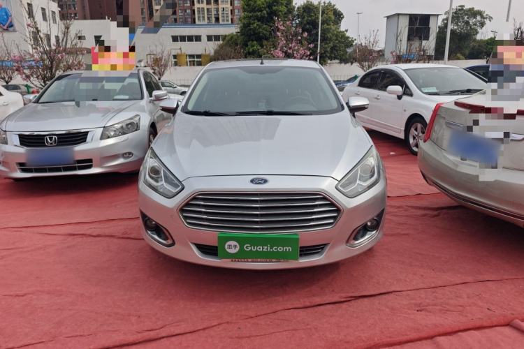 Used Ford Escort 2015 1.5L Automatic Fashion Model
