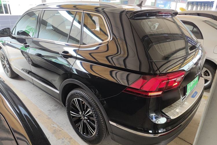 Used Volkswagen Tiguan L 2021 330TSI Automatic Two-Wheel Drive Smart Edition
