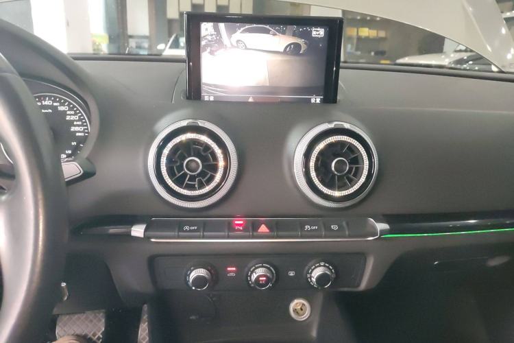 Used Audi A3 2018 30th Anniversary Edition Sportback 35 TFSI Fashion Model
