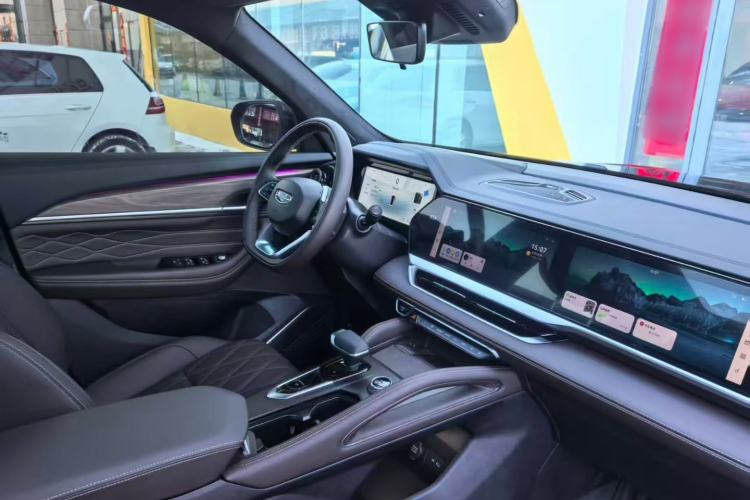 Used Geely Auto Monjaro L 2025 2.0TD Automatic Xingyun Version Interior 3