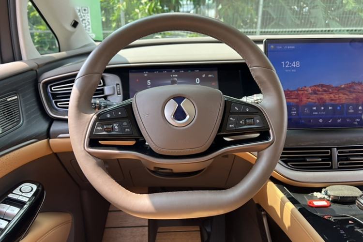 Used Denza D9 2022 DM-i 970 Four-Wheel Drive Flagship Model