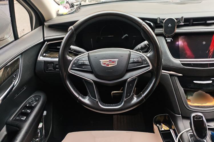 Used Cadillac XT5 2017 Anniversary Edition 25T Luxury Model