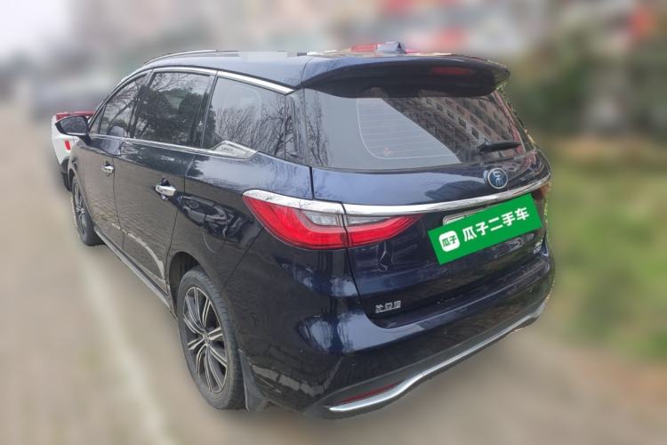 Used BYD Song MAX New Energy 2019 DM 1.5T Smart Connect Enjoyment Model 6-Seater China V Standard

