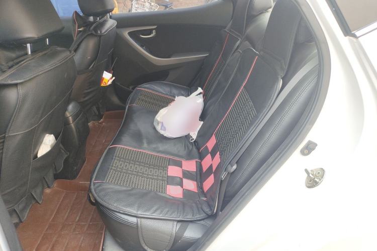 Used Hyundai Elantra (5th Generation / Langdong) 2015 1.6L Automatic Leading Model Left Rear Seat