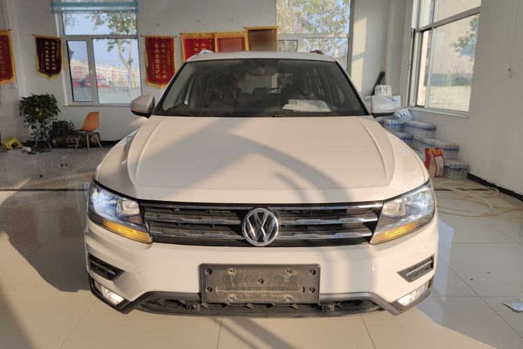 Used Volkswagen Tiguan L 2020 330TSI Automatic Two-Wheel Drive Smart Luxury Edition China VI Standard
