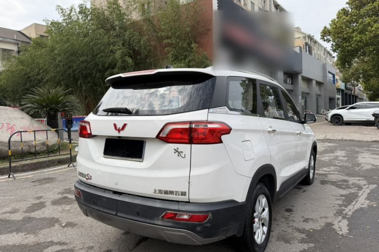 Used Wuling Hongguang S3 2018 1.5L Manual Luxury Model China V Standard