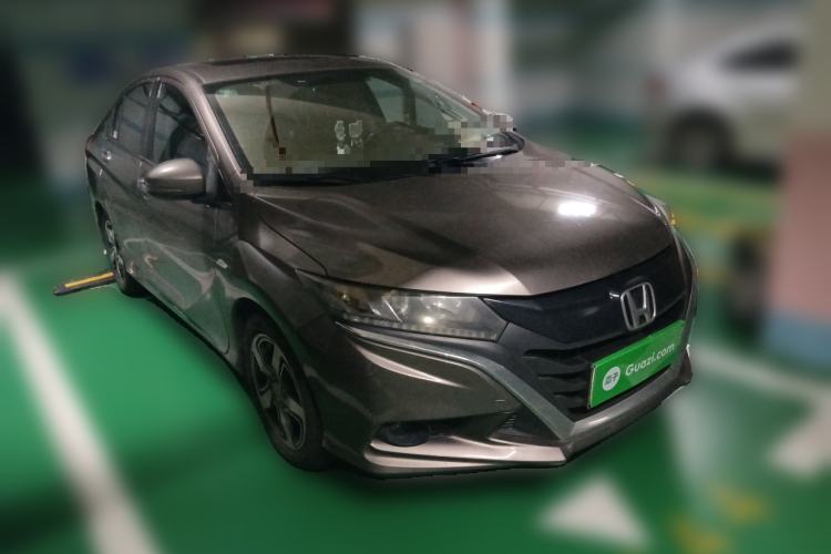 Used Honda Gienia 2017 1.5L CVT Fashion Edition Front Right 45 Deg