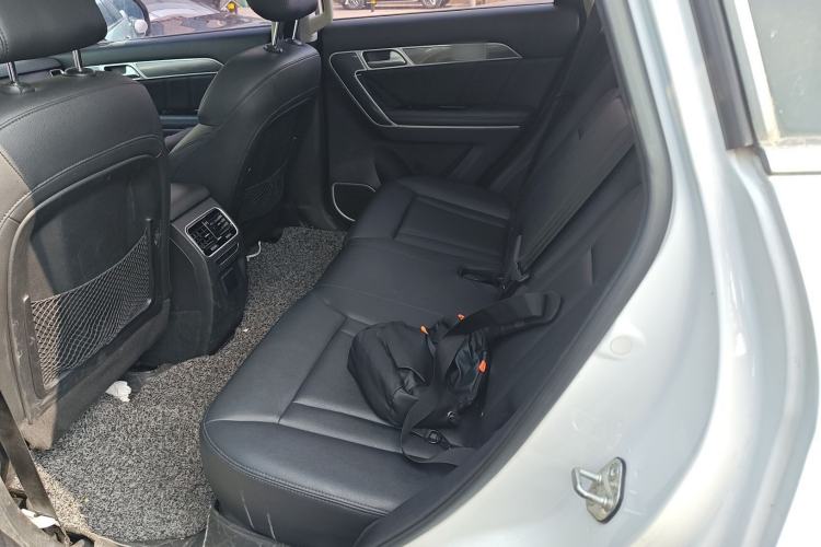 Used Haval H6 Coupe 2016 Blue Label 1.5T Automatic Two-Wheel Drive Elite Model Left Rear Seat