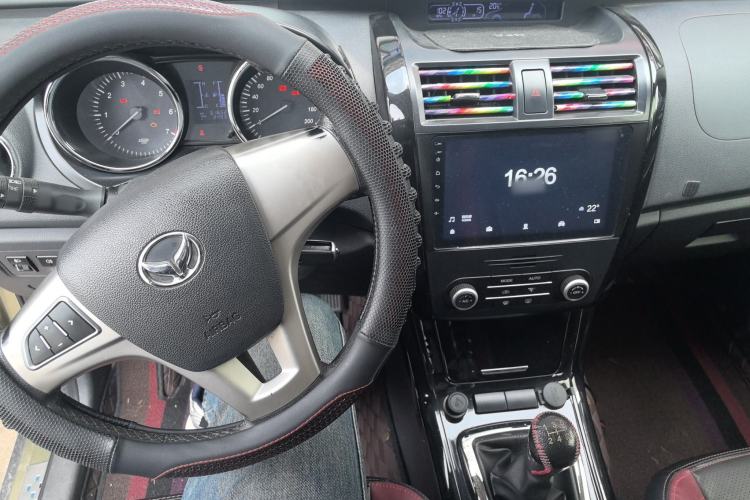 Used HYOSOW S3 2015 1.5L Luxury Model China V Standard Interior 3