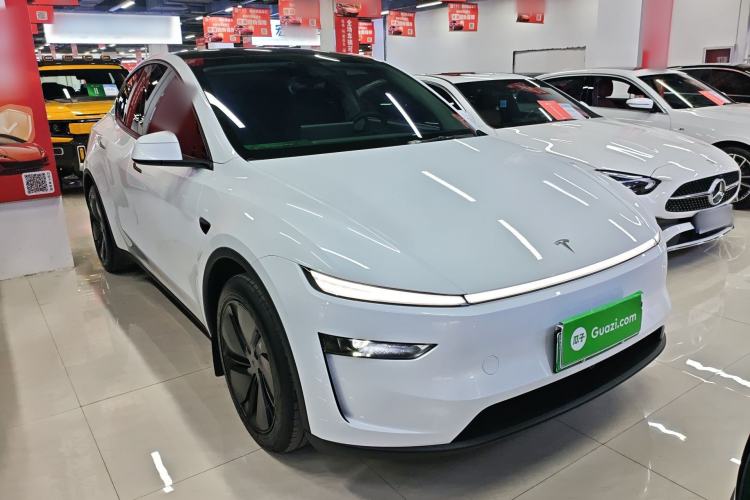 Used Tesla Model Y 2025 Rear-Wheel-Drive Version