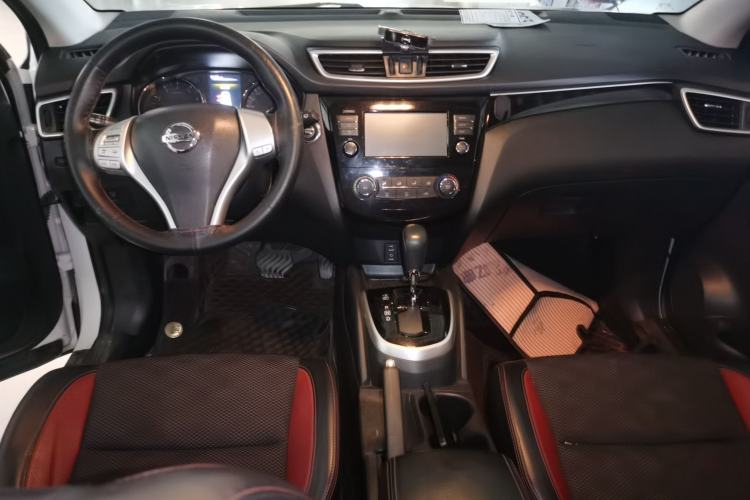 Used Nissan Qashqai 2017 2.0L CVT Luxury Edition China V Standard Center Console