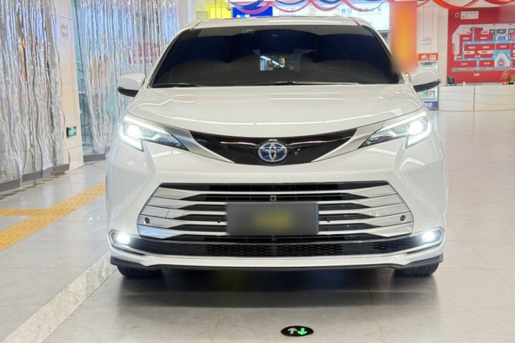 Used Toyota SIENNA 2021 2.5L Hybrid Platinum Edition
