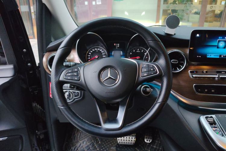 Used Mercedes-Benz V-Class 2021 V 260 L Long Wheelbase Prestige Edition
